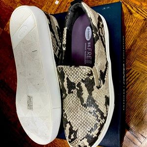 Dr Scholls snake skin shoes